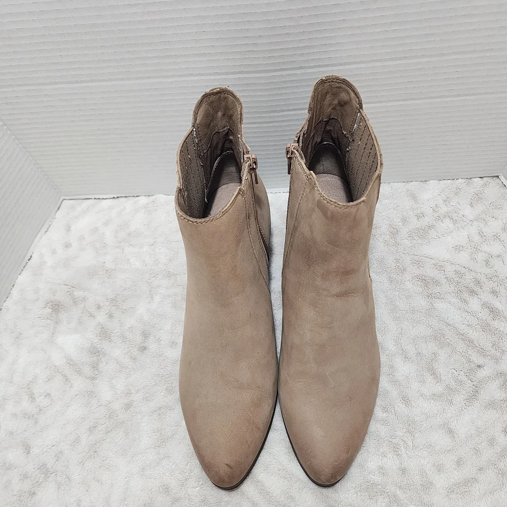 Frye Sandra Chelsea Nubuck Leather Ankle Stitched Block Heel Western Boot Sz 9